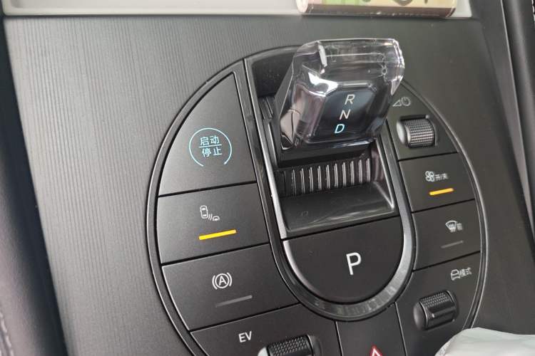 Used BYD Seal 06 New Energy 2024 DM-i 120KM Flagship Model Gear Lever