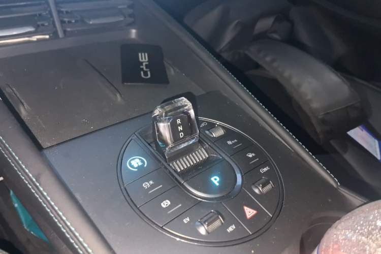 Used BYD Seal 06 New Energy 2024 DM-i 120KM Prestige Model Gear Lever