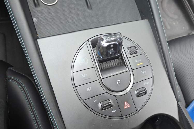 Used BYD Seal 06 New Energy 2024 DM-i 120KM Prestige Model Gear Lever
