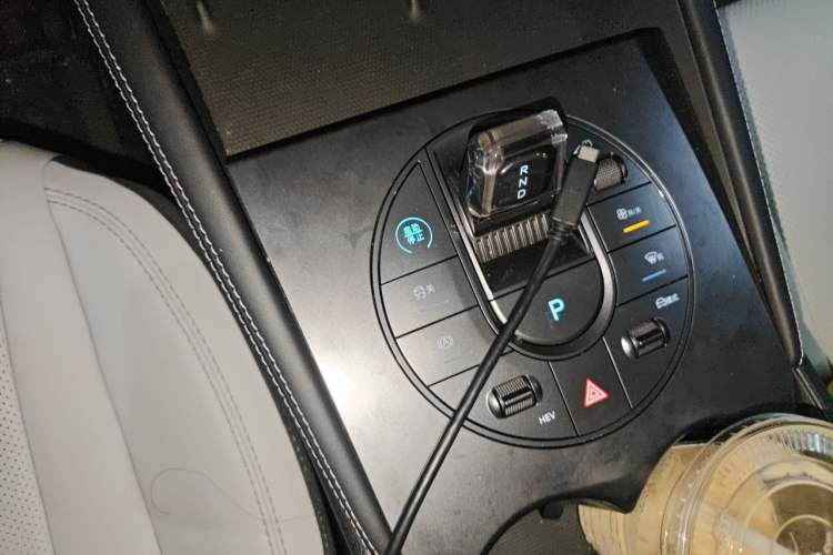 Used BYD Seal 06 New Energy 2024 DM-i 120KM Prestige Model Gear Lever