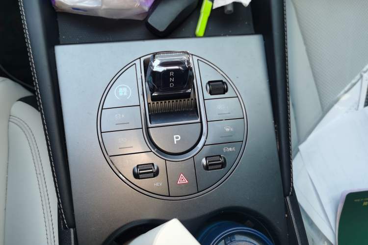Used BYD Seal 06 New Energy 2024 DM-i 120KM Prestige Model Gear Lever