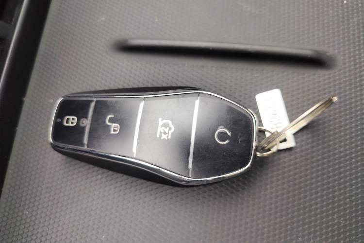 Used BYD Seal 06 New Energy 2024 DM-i 120KM Prestige Model Interior 1