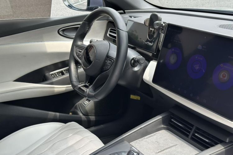 Used BYD Seal 06 New Energy 2024 DM-i 120KM Flagship Model Interior 1