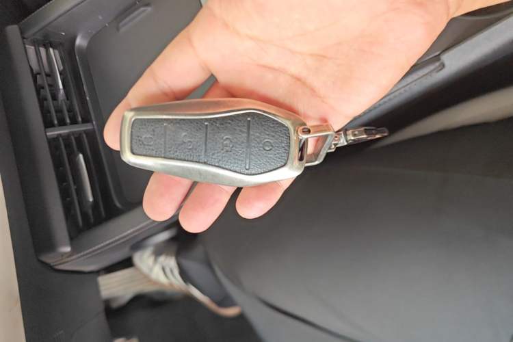 Used BYD Seal 06 New Energy 2024 DM-i 80KM Prestige Model Interior 1