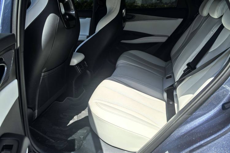 Used BYD Seal 06 New Energy 2024 DM-i 80KM Prestige Model Interior 2