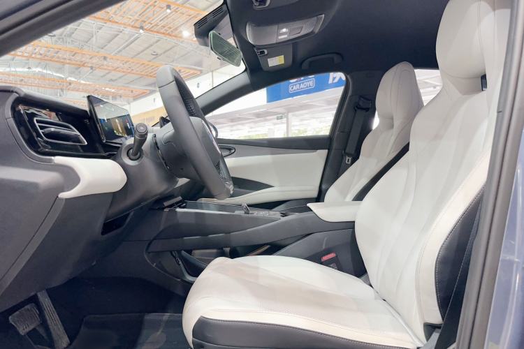 Used BYD Seal 06 New Energy 2024 DM-i 80KM Luxury Model Interior 2