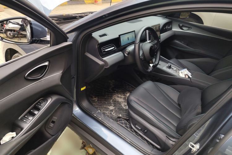 Used BYD Seal 06 New Energy 2024 DM-i 120KM Prestige Model Interior 3