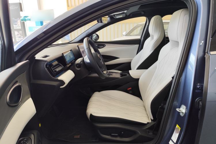 Used BYD Seal 06 New Energy 2024 DM-i 120KM Flagship Model Interior 3