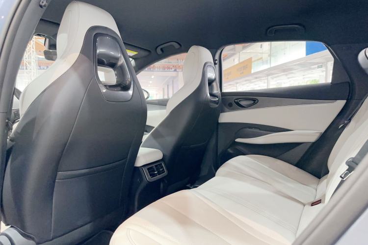 Used BYD Seal 06 New Energy 2024 DM-i 80KM Luxury Model Interior 4