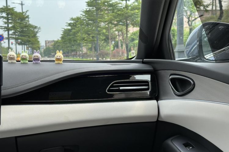 Used BYD Seal 06 New Energy 2024 DM-i 120KM Flagship Model Interior 4