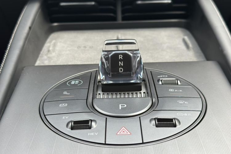Used BYD Seal 06 New Energy 2024 DM-i 120KM Flagship Model Interior 9