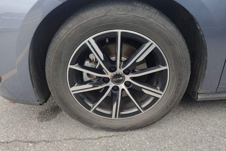 Used BYD Seal 06 New Energy 2024 DM-i 120KM Luxury Model Left Front Wheel Hub