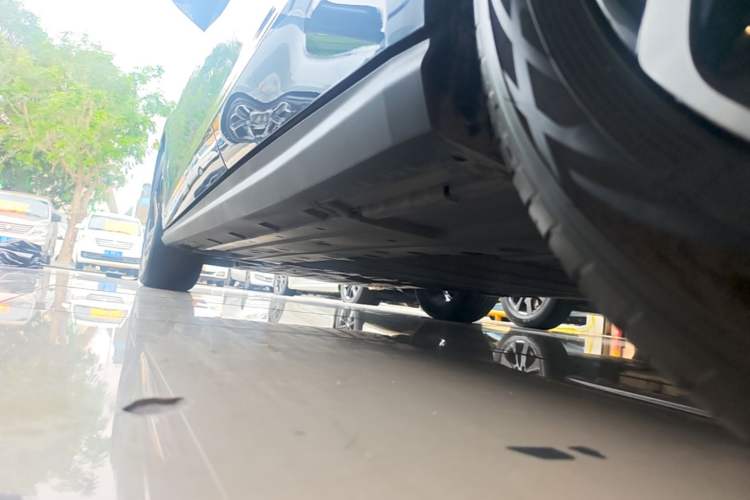 Used BYD Seal 06 New Energy 2024 DM-i 120KM Flagship Model Left Side Sill