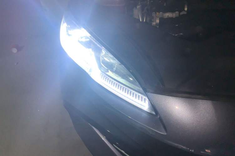 Used BYD Seal 06 New Energy 2024 DM-i 120KM Prestige Model Right Front Headlight