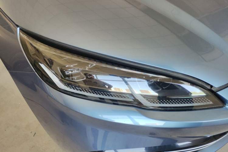 Used BYD Seal 06 New Energy 2024 DM-i 80KM Luxury Model Right Front Headlight