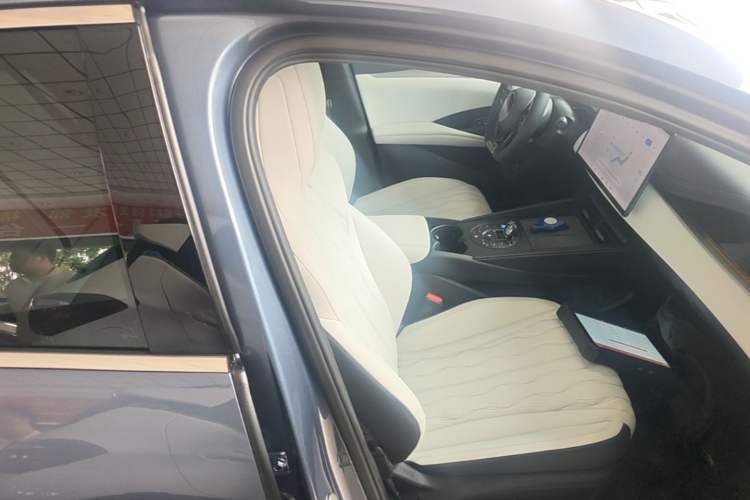 Used BYD Seal 06 New Energy 2024 DM-i 120KM Flagship Model Right Front Seat