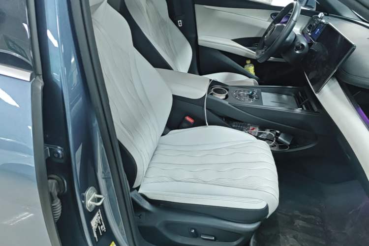 Used BYD Seal 06 New Energy 2024 DM-i 120KM Flagship Model Right Front Seat