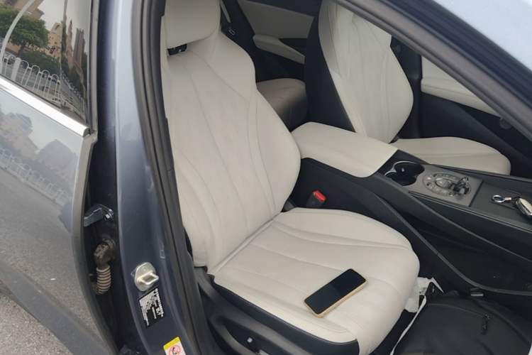 Used BYD Seal 06 New Energy 2024 DM-i 120KM Luxury Model Right Front Seat