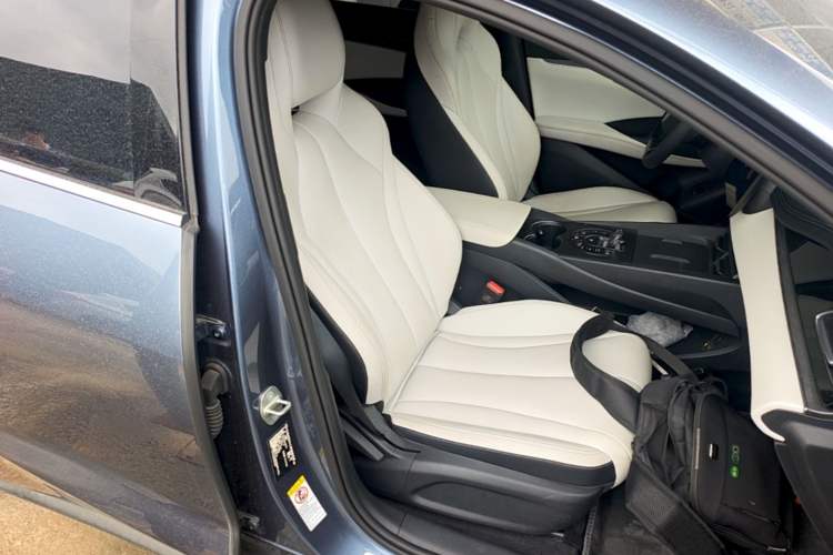 Used BYD Seal 06 New Energy 2024 DM-i 80KM Luxury Model Right Front Seat