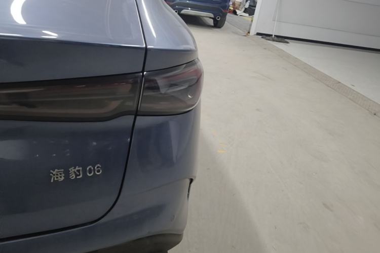 Used BYD Seal 06 New Energy 2024 DM-i 120KM Prestige Model Right Rear Taillight