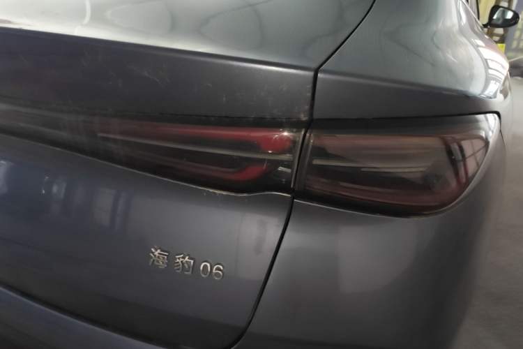 Used BYD Seal 06 New Energy 2024 DM-i 80KM Prestige Model Right Rear Taillight