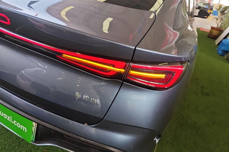 Used BYD Seal 06 New Energy 2024 DM-i 80KM Luxury Model Right Rear Taillight