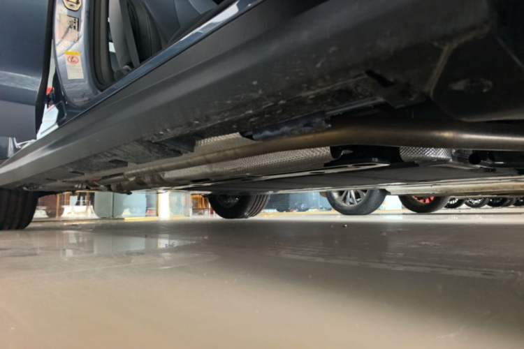 Used BYD Seal 06 New Energy 2024 DM-i 80KM Prestige Model Right Side Sill
