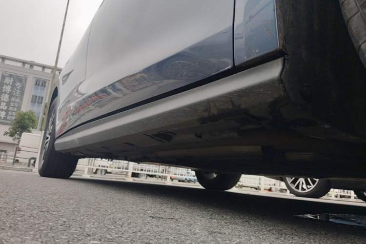 Used BYD Seal 06 New Energy 2024 DM-i 120KM Luxury Model Right Side Sill