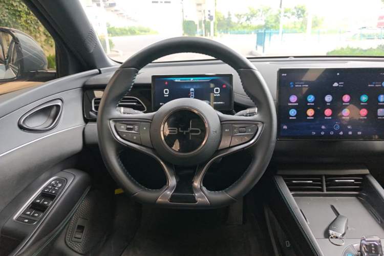 Used BYD Seal 06 New Energy 2024 DM-i 120KM Prestige Model Steering Wheel