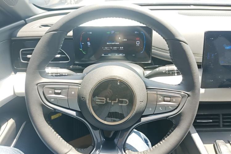 Used BYD Seal 06 New Energy 2024 DM-i 80KM Luxury Model Steering Wheel