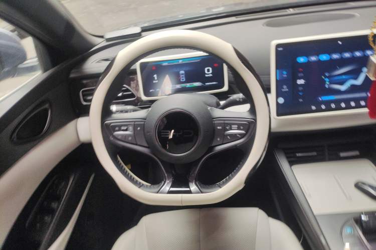 Used BYD Seal 06 New Energy 2024 DM-i 80KM Prestige Model Steering Wheel