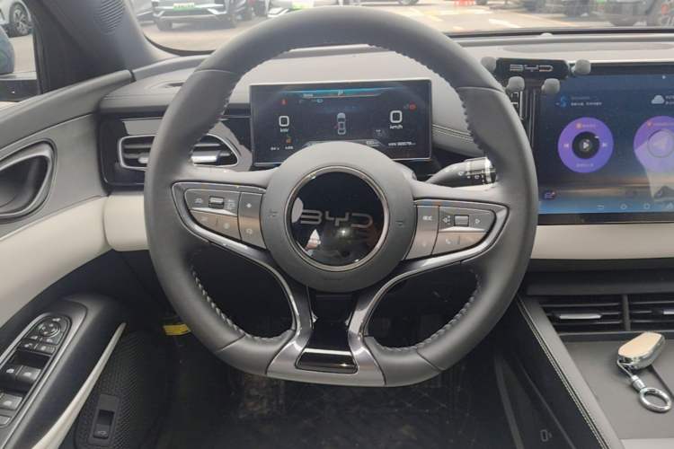 Used BYD Seal 06 New Energy 2024 DM-i 120KM Luxury Model Steering Wheel