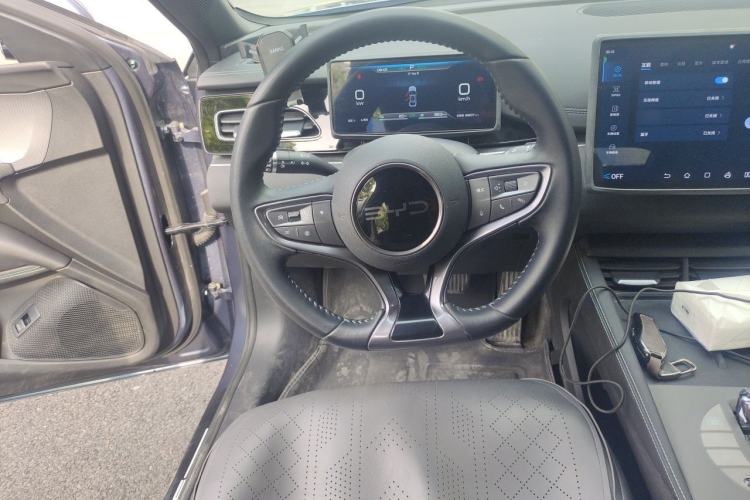 Used BYD Seal 06 New Energy 2024 DM-i 120KM Prestige Model Steering Wheel