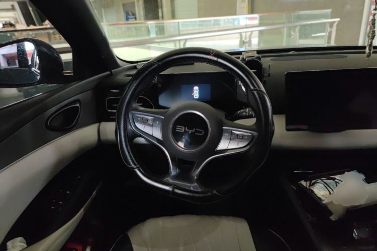 Used BYD Seal 06 New Energy 2024 DM-i 80KM Luxury Model Steering Wheel