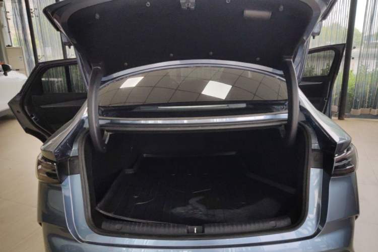 Used BYD Seal 06 New Energy 2024 DM-i 80KM Prestige Model Trunk