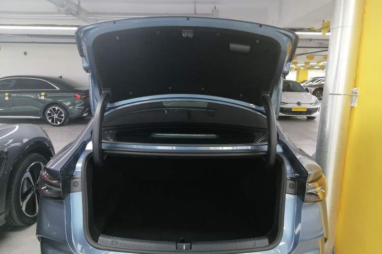 Used BYD Seal 06 New Energy 2024 DM-i 80KM Prestige Model Trunk