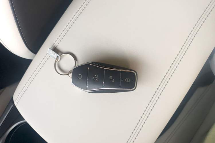 Used BYD Seal 06 New Energy 2024 DM-i 120KM Flagship Model Vehicle Key
