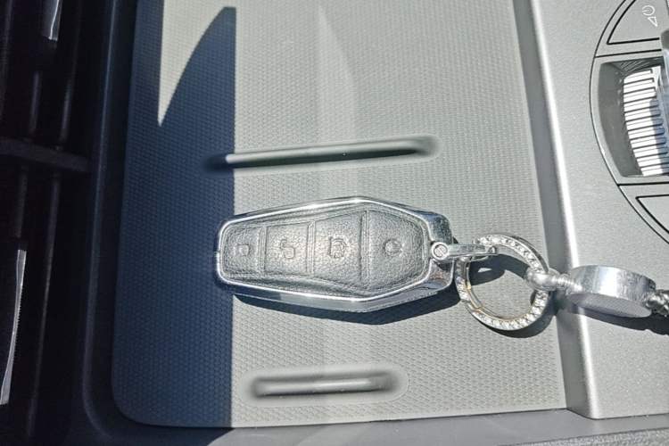 Used BYD Seal 06 New Energy 2024 DM-i 80KM Luxury Model Vehicle Key