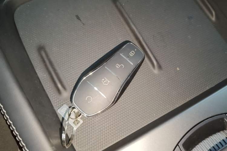 Used BYD Seal 06 New Energy 2024 DM-i 120KM Prestige Model Vehicle Key