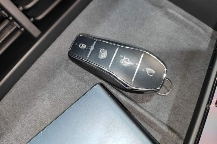 Used BYD Seal 06 New Energy 2024 DM-i 120KM Flagship Model Vehicle Key
