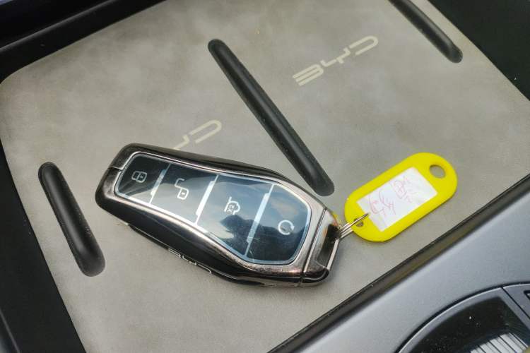 Used BYD Seal 06 New Energy 2024 DM-i 80KM Prestige Model Vehicle Key