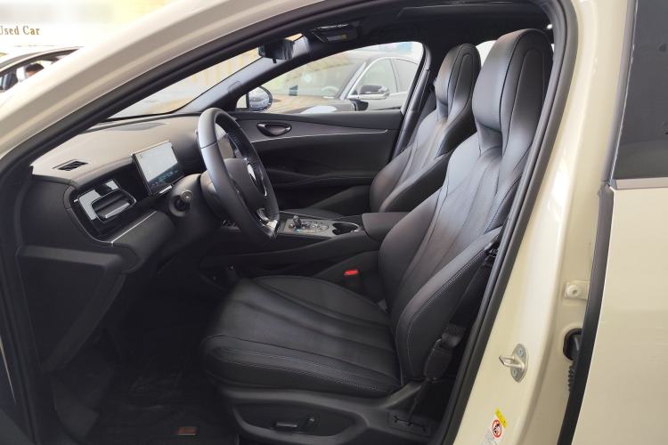 Used BYD Seal 06 New Energy 2024 DM-i 120KM Luxury Model Interior 3