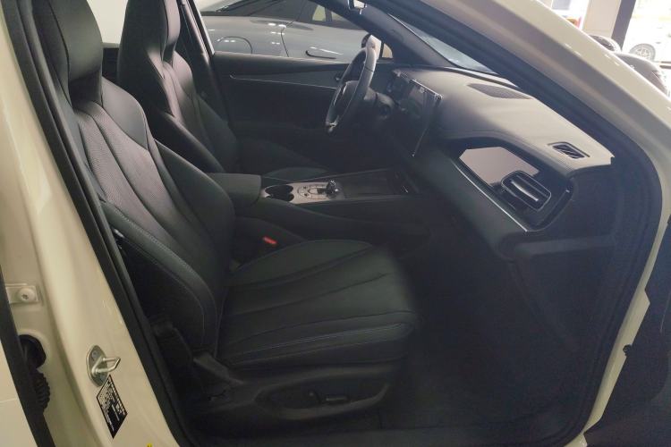Used BYD Seal 06 New Energy 2024 DM-i 120KM Luxury Model Right Front Seat