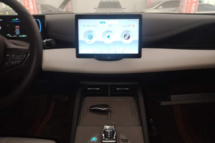 Used BYD Seal 06 New Energy 2024 DM-i 80KM Luxury Model Audio And AC Panel