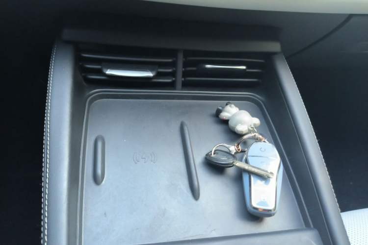 Used BYD Seal 06 New Energy 2024 DM-i 120KM Prestige Model Audio And AC Panel