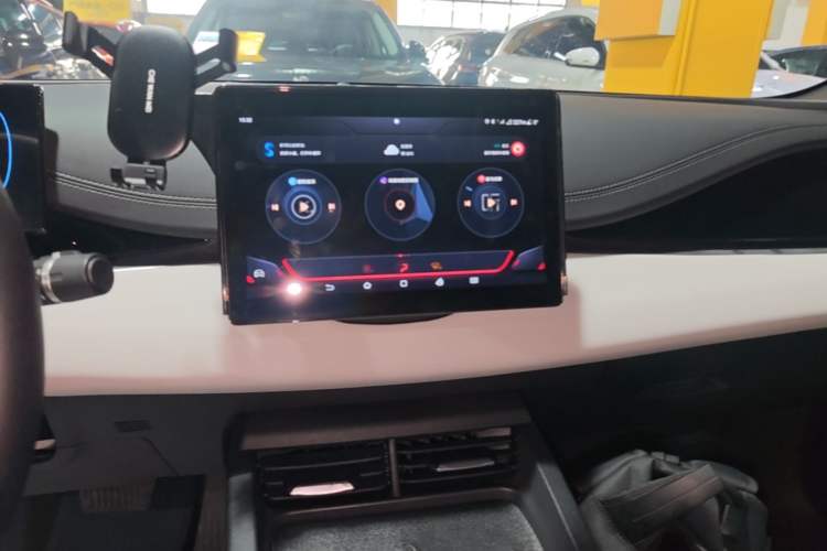 Used BYD Seal 06 New Energy 2024 DM-i 80KM Luxury Model Audio And AC Panel