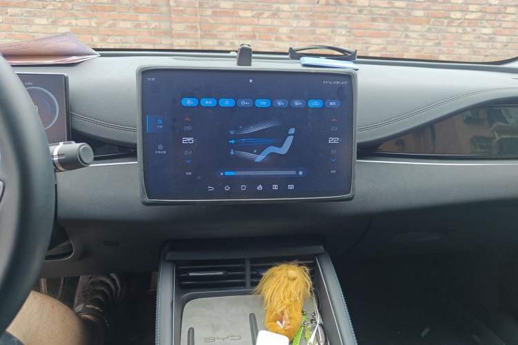 Used BYD Seal 06 New Energy 2024 DM-i 80KM Prestige Model Audio And AC Panel