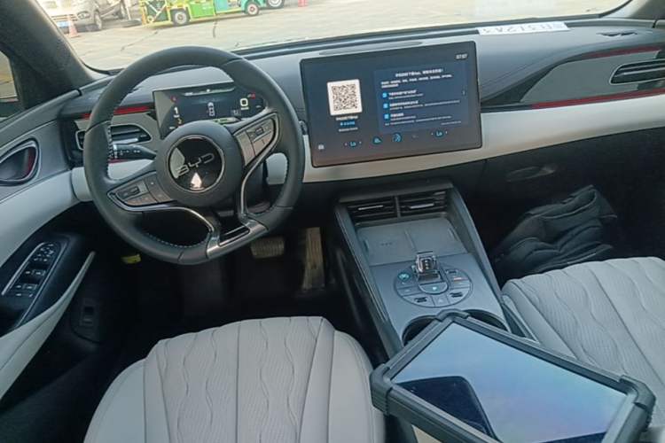 Used BYD Seal 06 New Energy 2024 DM-i 120KM Flagship Model Center Console