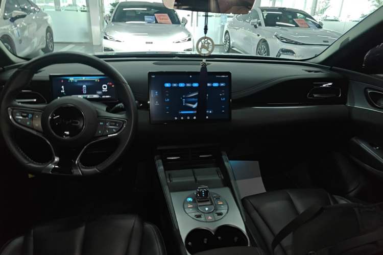 Used BYD Seal 06 New Energy 2024 DM-i 120KM Luxury Model Center Console