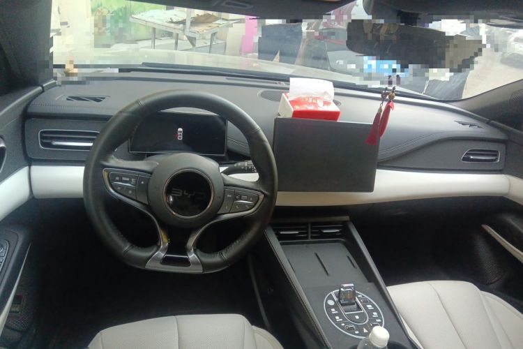 Used BYD Seal 06 New Energy 2024 DM-i 120KM Prestige Model Center Console